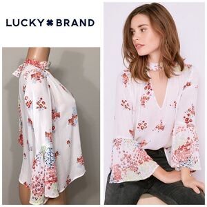 New. LUCKY BRAND choker floral top. NWT